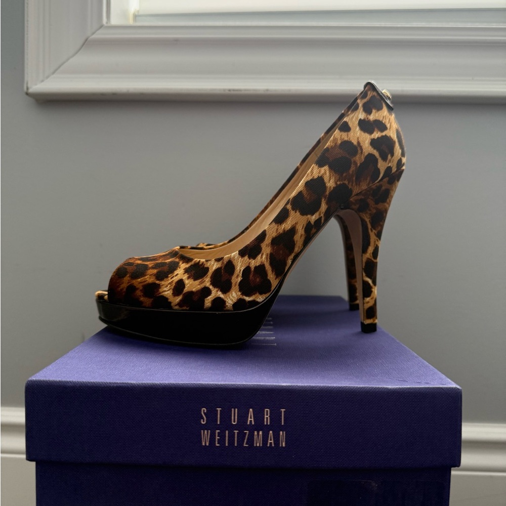 Stuart Weitzman Miel Leopard Twill Sandals Woman’s Size 7